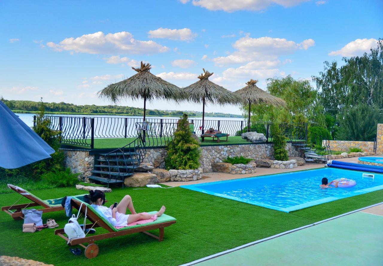 אורחן Holiday Village Katrin נובה קחובקה