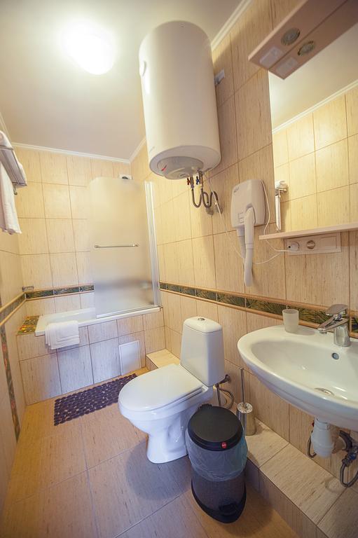 אורחן Holiday Village Katrin 3*